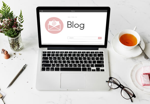 Online Message Blog Chat